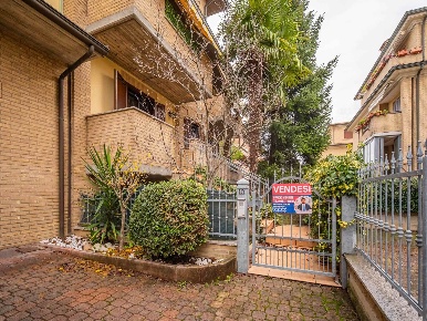 Foto Appartamento in Via Bach 10, Formigine Centro di 160 m² con 4 locali