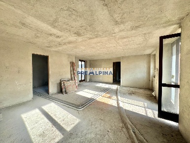 Foto Appartamento in Via Capponi 1, Leffe di 130 m² con 4 locali in vendita