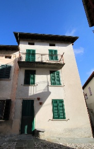 Foto Casa indipendente in Via mulino 3, Pigra di 100 m² con 6 locali