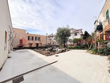 Foto Appartamento in Via Calabria 27, Guidonia Montecelio Villalba di 85 m²