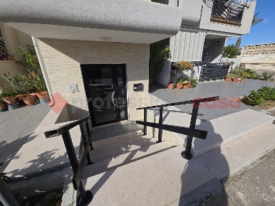 Foto Appartamento in Via Carlo Cacace 270, Taranto Talsano - San Donato