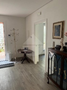 Foto Appartamento in VIA SIMONE MARTINI, Siena di 61 m² con 2 locali