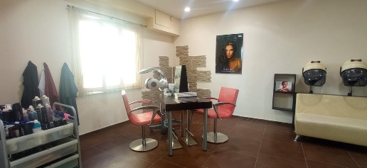 Foto Locale commerciale a Vinci Centro di 78 m² con 3 locali in vendita