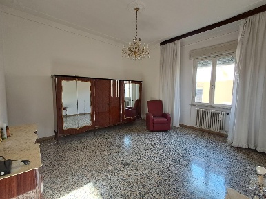 Foto Appartamento a Ponsacco Centro di 150 m² con 6 locali in vendita