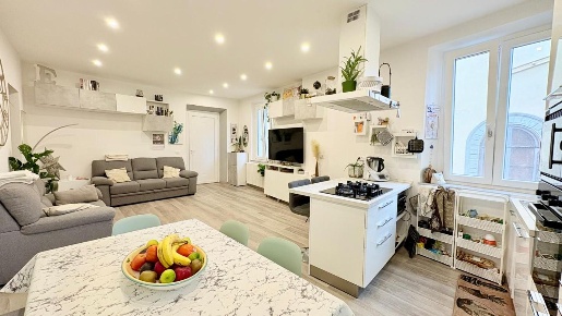 Foto Appartamento a Lucca Piazza Anfiteatro - Torre Guinigi di 140 m²