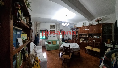 Foto Appartamento a Livorno Porta a Mare - Mazzini di 100 m² con 6 locali