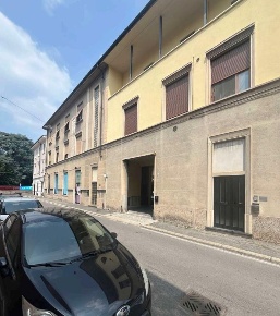 Foto Magazzino a Seregno Stazione di 76 m² con 2 locali in vendita