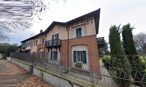 Foto Locale commerciale a Inveruno di 4766 m² con 23 locali in vendita