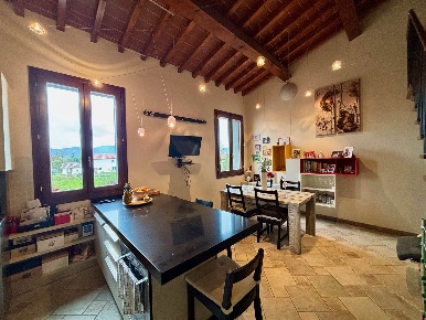 Foto Appartamento a Pistoia Masiano di 132 m² con 4 locali in vendita