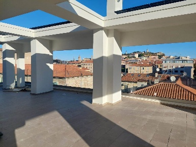 Foto Attico a Ancona Cavour di 210 m² con 4 locali in vendita