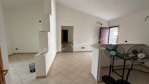 Foto Ufficio in via di cave, Foggia Villaggio Artigiani - Via Manfredonia