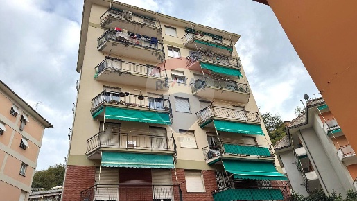 Foto Appartamento in Piazzale Mameli, Recco Centro di 70 m² con 3 locali