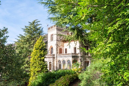 Foto Villa singola in Via Fincara', Varese Santa Maria del Monte di 377 m²