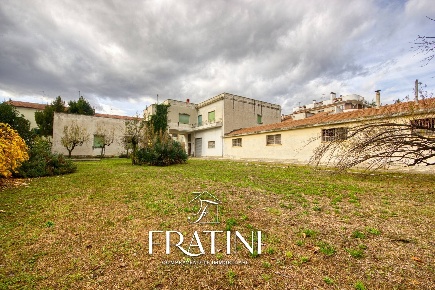 Foto Casa indipendente in Via Camillo Benso conte di Cavour, Centro