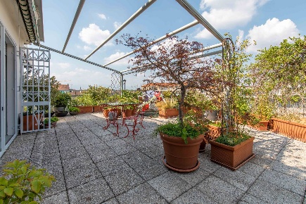 Foto Appartamento in Via Bobbio, Torino San Paolo di 145 m² con 4 locali