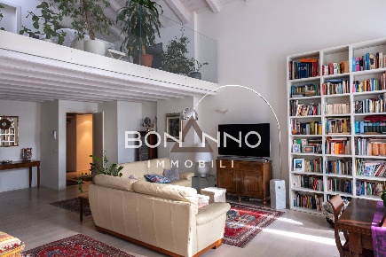 Foto Appartamento in DUOMO, Treviso Duomo di 420 m² con 9 locali in vendita