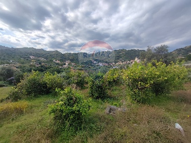 Foto Terreno residenziale in SP 25 BIS SCIGLIO, Roccalumera di 2466 m²
