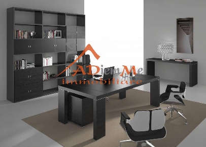 Foto Locale commerciale in Via San Martino, Pisa San Martino di 120 m²