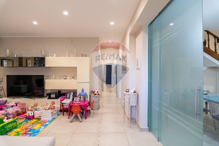 Foto Case semi ndipendenti in Via Vittorio Emanuele secondo, Acireale