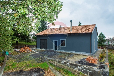 Foto Casa indipendente in Strada Milia, Ragalna di 123 m² con 3 locali