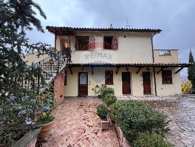 Foto Appartamento in Località Forsivo, Norcia di 84 m² con 3 locali