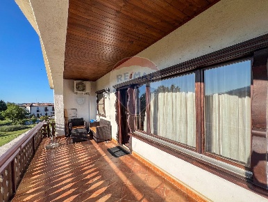 Foto Villa unifamiliare in Via Torre 31A, Frosolone di 299 m² con 9 locali