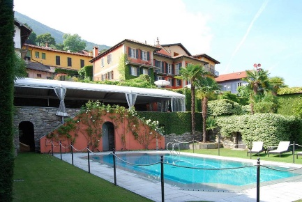 Foto Villa singola in via Giovanni Polli, Oggebbio Gonte di 3500 m²