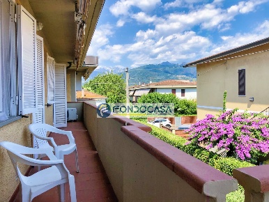 Foto Appartamento in Via Pisa, Massa Marina di Massa Centro di 60 m²