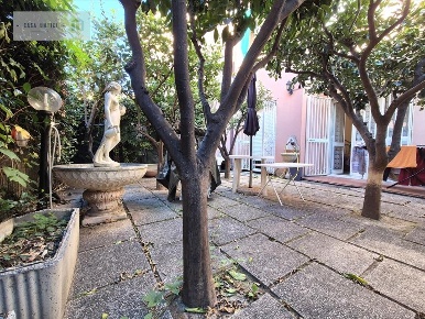 Foto Appartamento in Via G. Matteotti, Borgio Verezzi Borgio di 84 m²