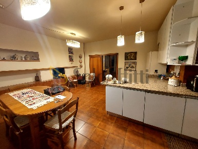 Foto Appartamento a Calenzano Centro di 150 m² con 5 locali in affitto