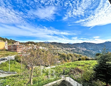 Foto Appartamento in Via Chiesa Calcinara 44, Uscio Centro di 170 m²