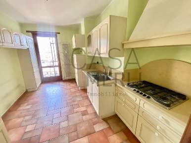 Foto Appartamento in Via Losanna 10, Aosta Centro di 100 m² con 4 locali