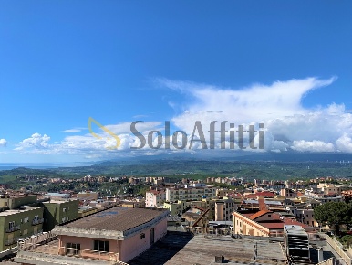 Foto Appartamento a Catanzaro Stadio - Pontepiccolo di 130 m² con 4 locali