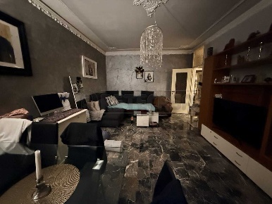 Foto Appartamento in zona valle, Montecchio Maggiore di 105 m² con 5 locali