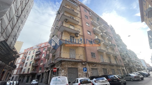 Foto Appartamento in Via Michele De Napoli  3, Bari San Pasquale di 132 m²