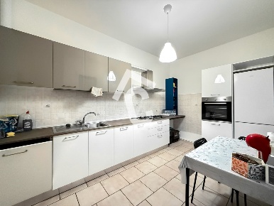 Foto Appartamento a Jesi Porta Valle - Stazione di 86 m² con 2 locali