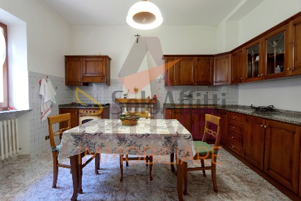 Foto Appartamento a Castelfidardo Centro di 80 m² con 4 locali in affitto