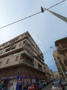 Foto Appartamento in QUADRILOCALE VIA CARLO BOTTA, Messina di 122 m²