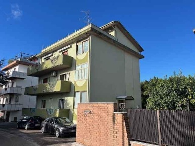 Foto Mansarde in VIA NAPOLI 20, Spoltore di 60 m² con 3 locali in vendita