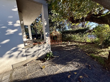 Foto Appartamento in Via Traetta, Latina Q5 di 160 m² con 6 locali