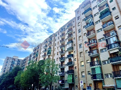 Foto Appartamento in Via Curiel 34, Corsico di 85 m² con 3 locali