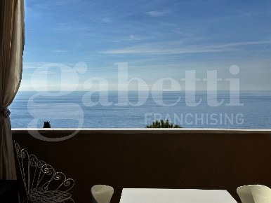 Foto Appartamento in Via Padre Semeria 38, Ospedaletti di 40 m² in vendita