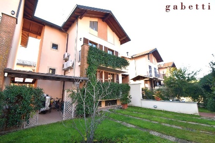 Foto Villa singola in Via caimi 10, Corbetta Semicentro, Isola di 285 m²