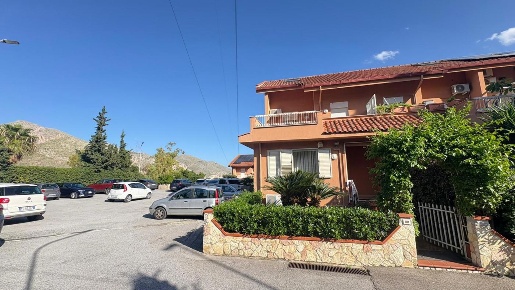 Foto Villa a schiera in Viale Regione Siciliana 10149, Palermo Cardillo