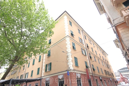 Foto Appartamento in Capitano del Popolo, Genova Sestri Ponente di 103 m²