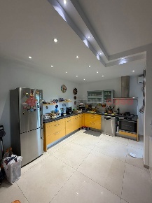 Foto Appartamento in Via Salvatore Matarrese 4, Bari Poggiofranco di 91 m²