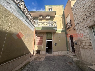 Foto Appartamento in Via DANTE 70, Faggiano di 75 m² con 3 locali