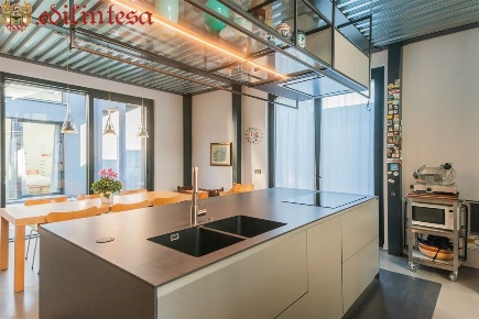 Foto Casa indipendente in spallanzani, Lissone di 251 m² con 4 locali