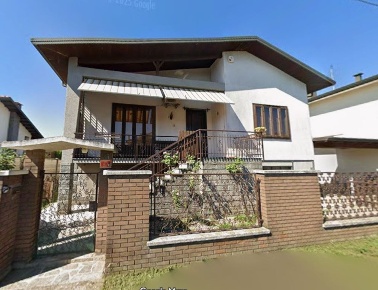 Foto Villa unifamiliare in via Lodi, Canegrate di 200 m² con 4 locali