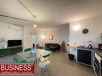 Foto Appartamento in Via Gargano, Milano Vigentino - Fatima di 100 m²